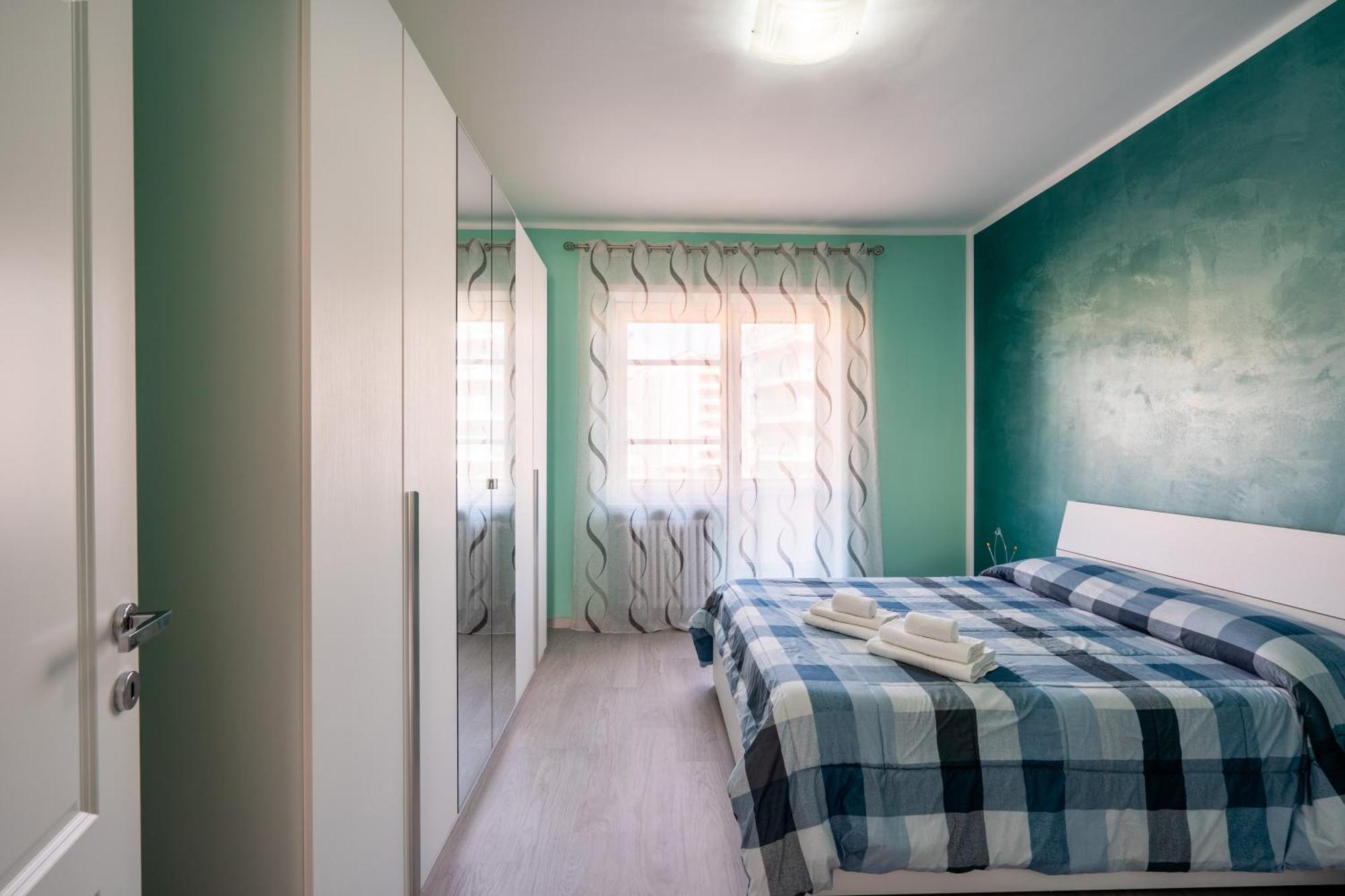 Apartament Caldo Ed Elegante Vicino Metro Turyn